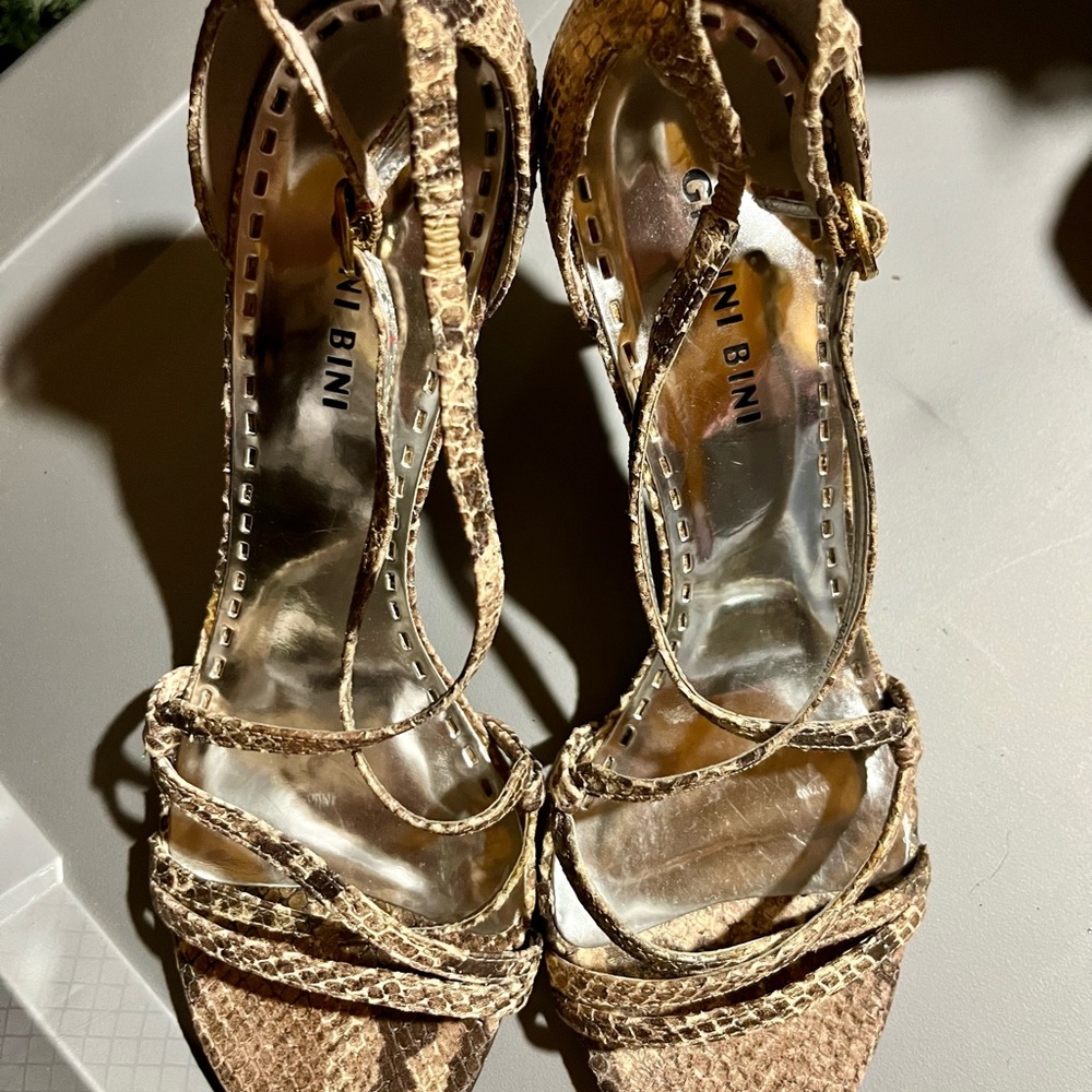 Gianni Bini Snakeskin Textured Heels